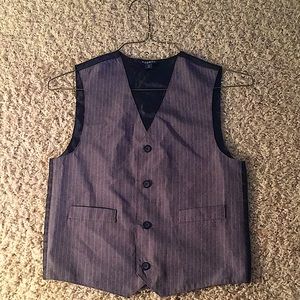 🤵‍♂️ Boy's Vest Grey And White George Formal